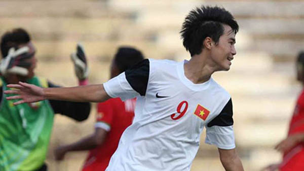 Nguyễn Văn Toàn Tỏa Sáng trong màu áo U19 Việt Nam